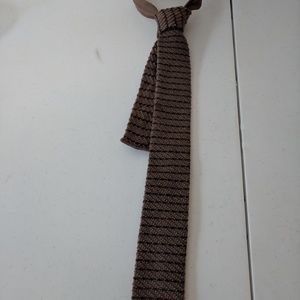 Tan Beautiful Patterned Vintage Square Knit Tie
